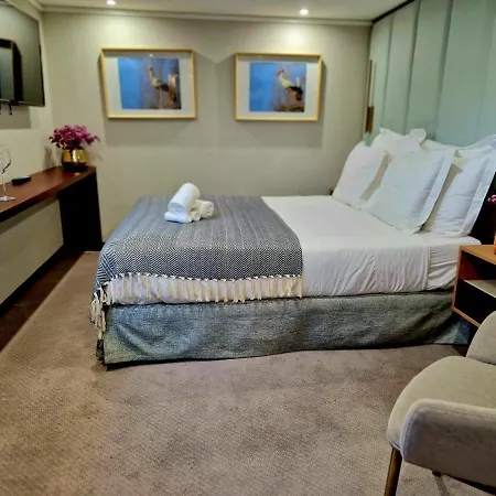 酒店 Costa Do Sal Boat Lounge 阿威罗