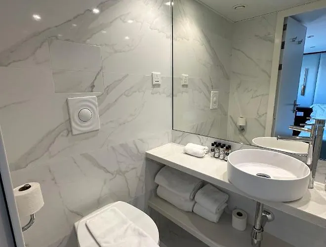 Costa Do Sal Boat Lounge Hotel